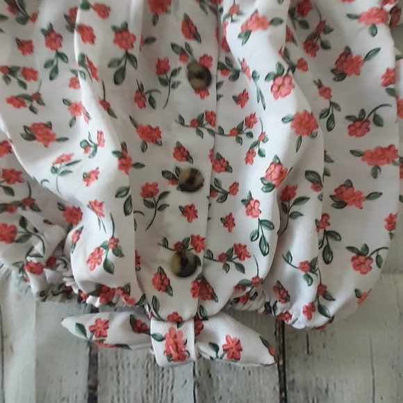 Sold - Picture 6 of 7